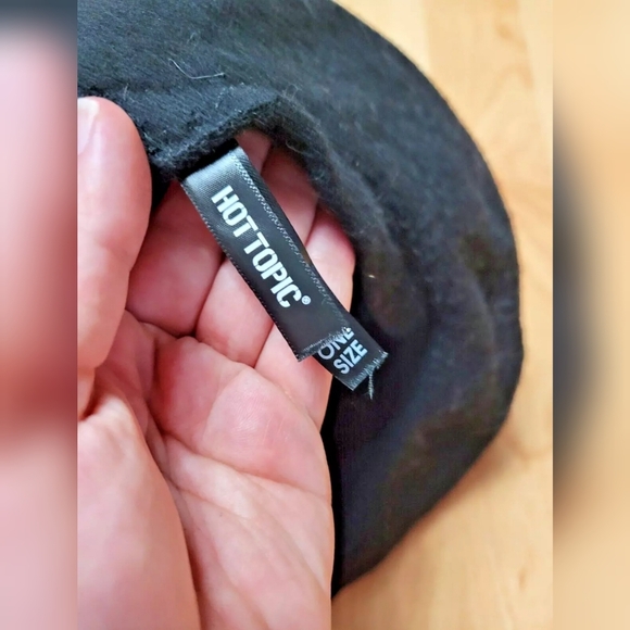 Hot Topic "Hello, I'm dying inside" beret - Picture 4 of 5